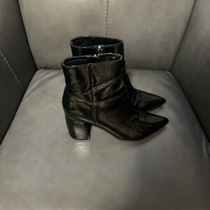 Marc Fisher black ankle boots with zipper on inside, size 7, as shown